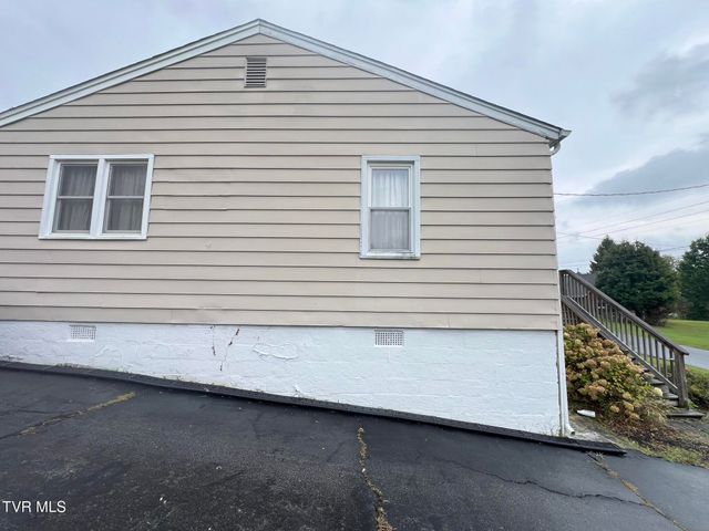2461 Bradley Street, Bristol, VA 24201