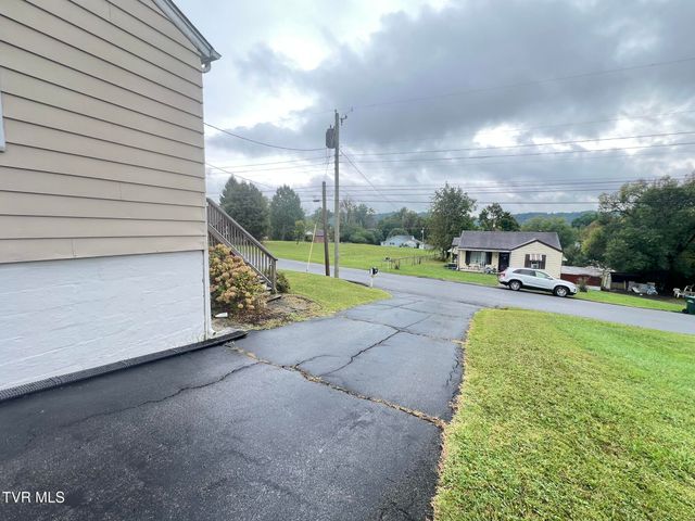 2461 Bradley Street, Bristol, VA 24201