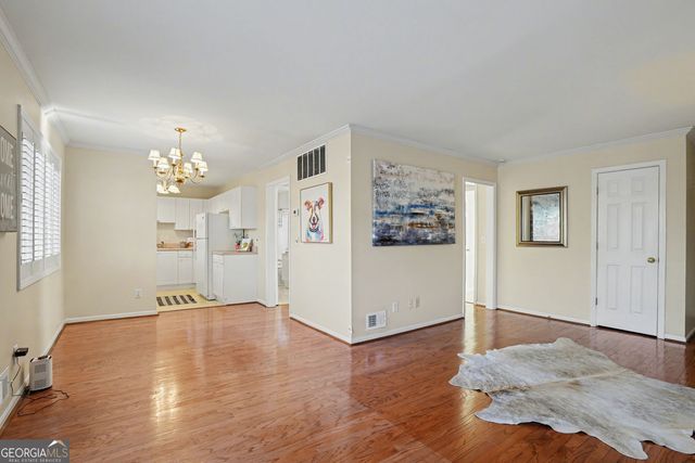 5375 Roswell Road B1, Sandy Springs, GA 30342