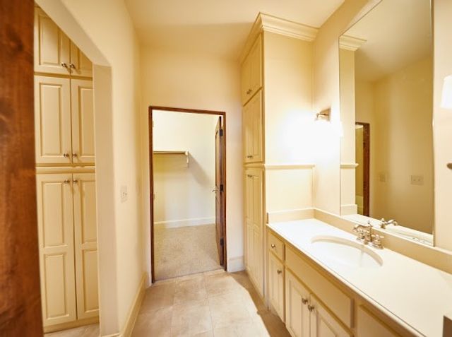 2510 N Henderson 9, Dallas, TX 75206