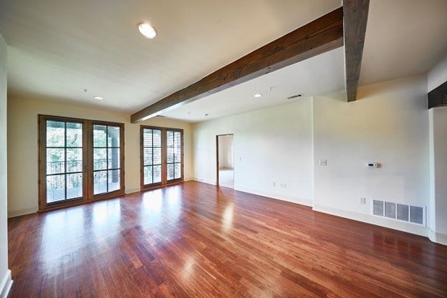 2510 N Henderson 9, Dallas, TX 75206