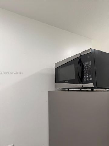 14320 SW 147th Ct E1, Miami, FL 33196