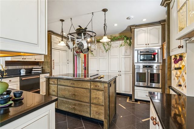 502 Westview Drive, Brighton Twp, PA 15009