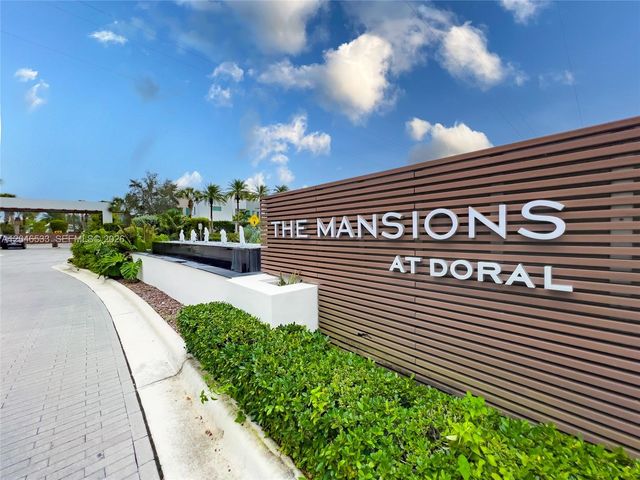 10561 NW 68th Ter, Doral, FL 33178