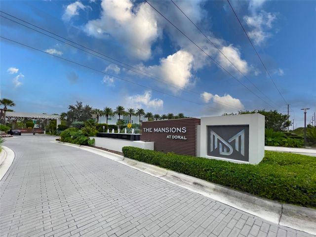 10561 NW 68th Ter, Doral, FL 33178