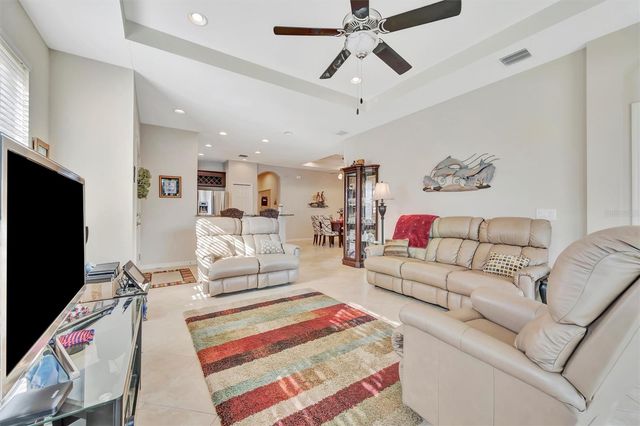 3811 BRIDLECREST LANE, Bradenton, FL 34209