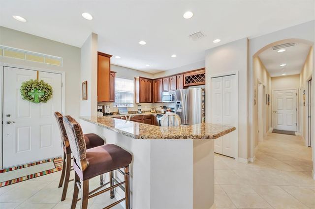 3811 BRIDLECREST LANE, Bradenton, FL 34209