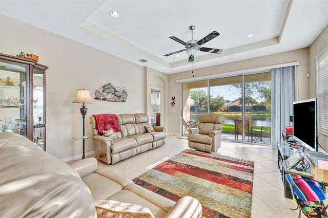 3811 BRIDLECREST LANE, Bradenton, FL 34209