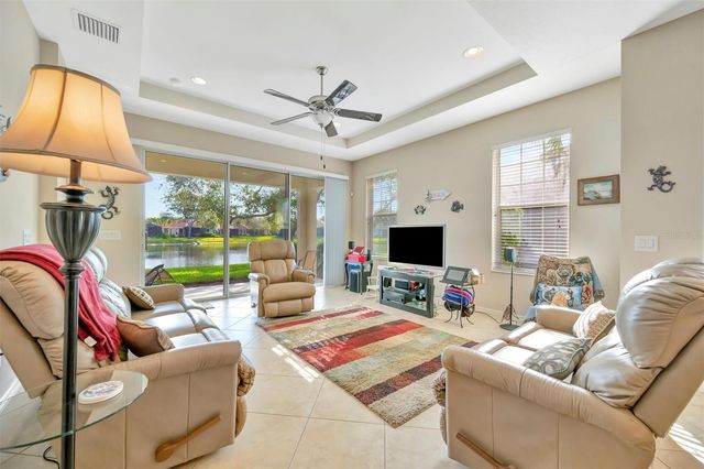 3811 BRIDLECREST LANE, Bradenton, FL 34209