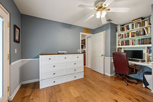 404 Brookview Drive, Decatur, TX 76234