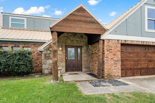 404 Brookview Drive, Decatur, TX 76234