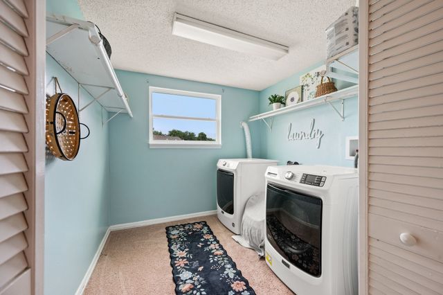 404 Brookview Drive, Decatur, TX 76234