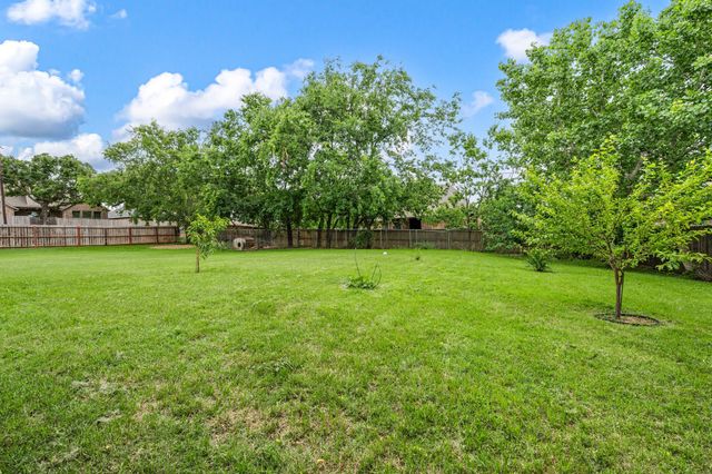 404 Brookview Drive, Decatur, TX 76234