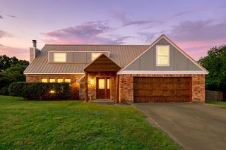 404 Brookview Drive, Decatur, TX 76234