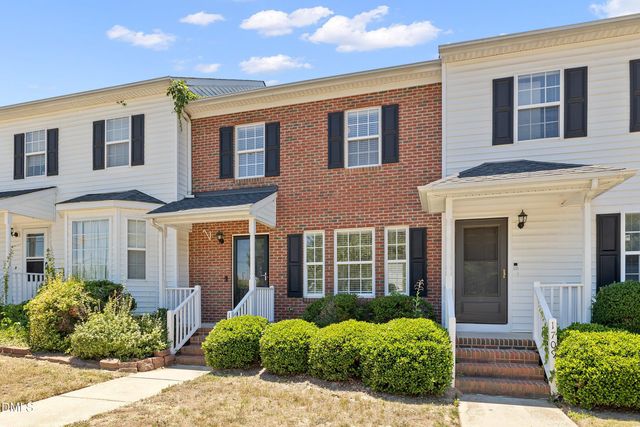 1707 Stroll Circle, Fuquay Varina, NC 27526