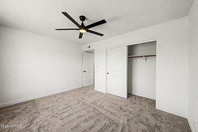 556 W KIVA Avenue, Mesa, AZ 85210