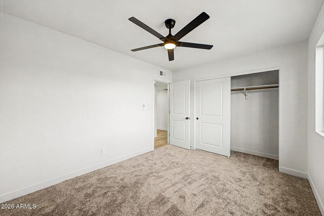 556 W KIVA Avenue, Mesa, AZ 85210