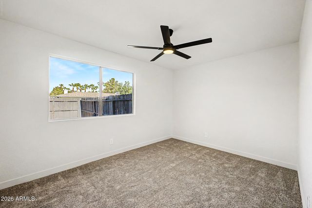 556 W KIVA Avenue, Mesa, AZ 85210