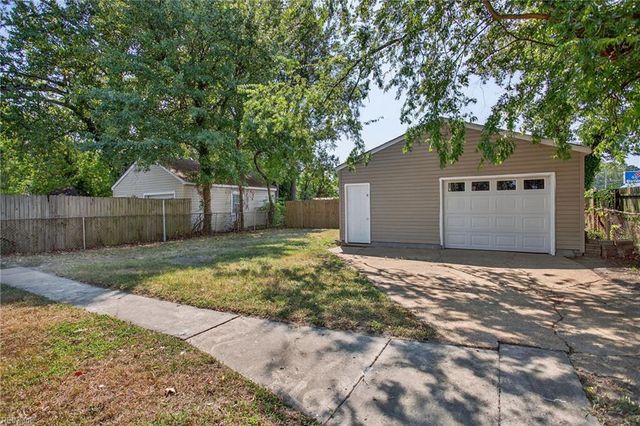 703 Augusta ST, Hampton, VA 23669