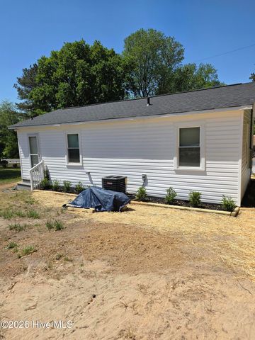 112 Hillview Street, Candor, NC 27229