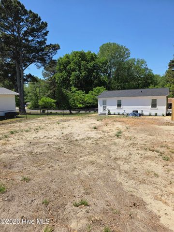 112 Hillview Street, Candor, NC 27229