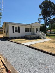 112 Hillview Street, Candor, NC 27229