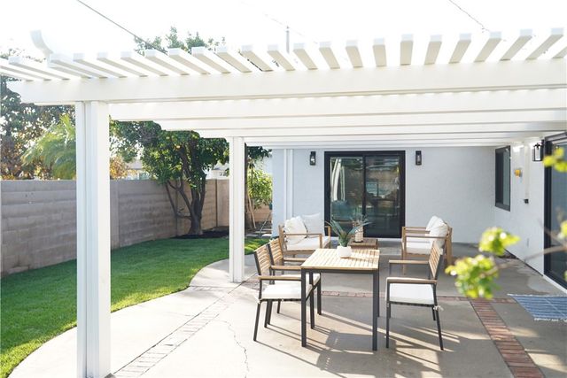 6862 Breeland Drive, Huntington Beach, CA 92647