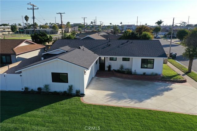 6862 Breeland Drive, Huntington Beach, CA 92647