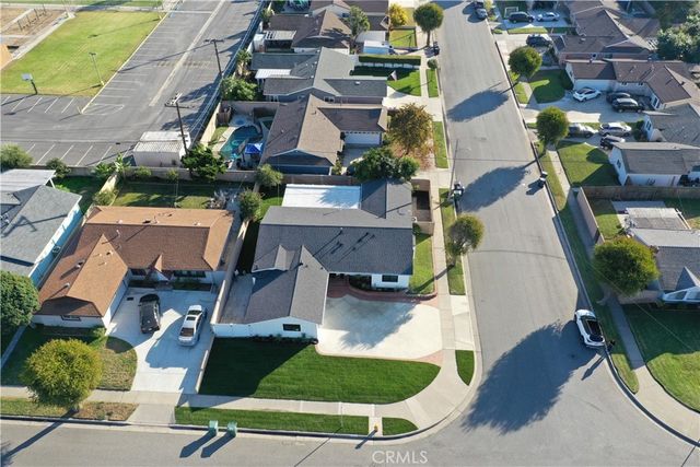 6862 Breeland Drive, Huntington Beach, CA 92647