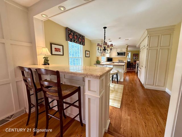 321 Somerset Road, Saginaw Twp, MI 48638