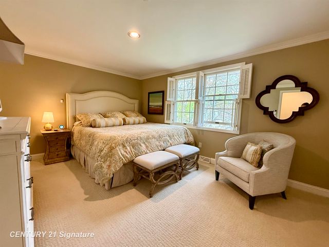 321 Somerset Road, Saginaw Twp, MI 48638