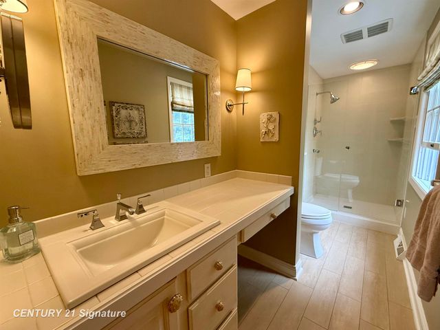 321 Somerset Road, Saginaw Twp, MI 48638