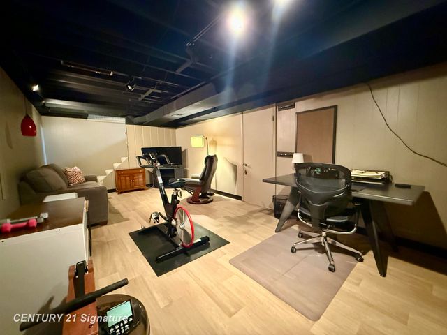 321 Somerset Road, Saginaw Twp, MI 48638