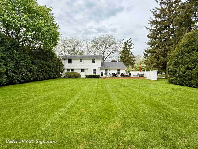 321 Somerset Road, Saginaw Twp, MI 48638