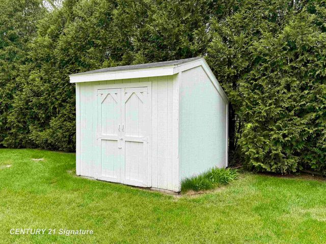 321 Somerset Road, Saginaw Twp, MI 48638
