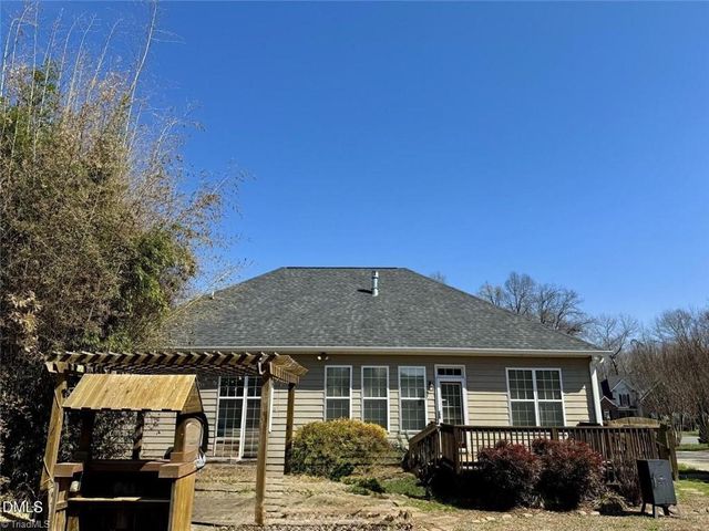 3004 Walbrook Terrace, Browns Summit, NC 27214
