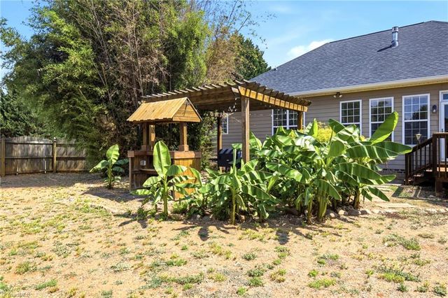3004 Walbrook Terrace, Browns Summit, NC 27214