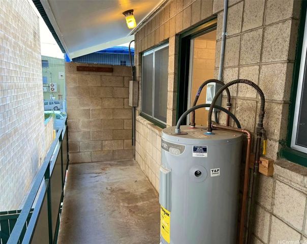 1722 Democrat Street, Honolulu, HI 96819