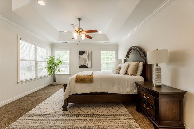 3901 NW Creekstone Boulevard, Bentonville, AR 72712