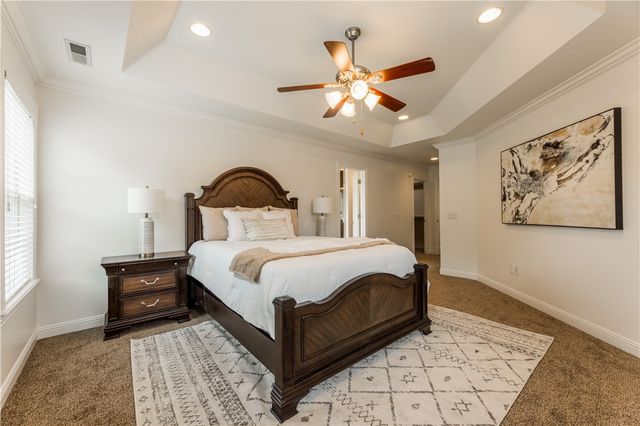 3901 NW Creekstone Boulevard, Bentonville, AR 72712