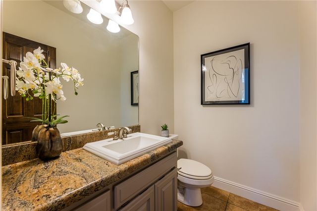 3901 NW Creekstone Boulevard, Bentonville, AR 72712