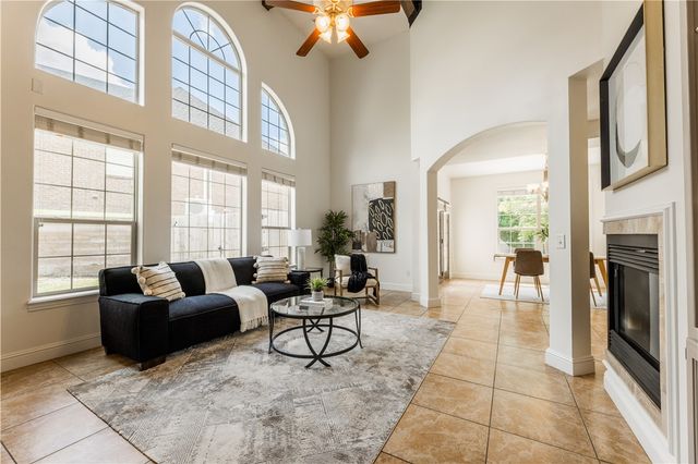 3901 NW Creekstone Boulevard, Bentonville, AR 72712