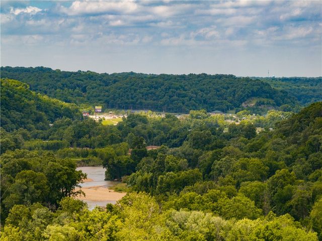 3901 NW Creekstone Boulevard, Bentonville, AR 72712