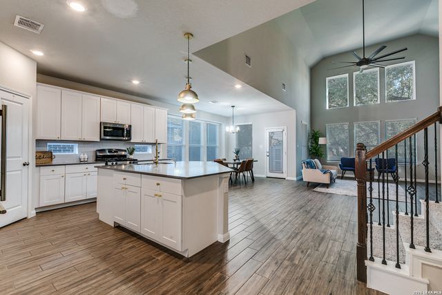 15233 Cheshire, San Antonio, TX 78254