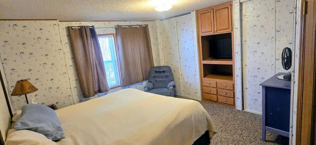 4194 Bostic Road NW, Baudette, MN 56623