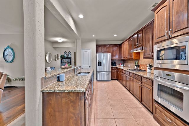 1701 Meadow Ranch Road, Mckinney, TX 75071