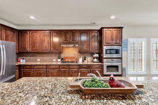 1701 Meadow Ranch Road, Mckinney, TX 75071