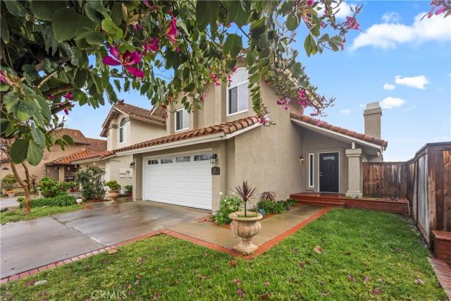 17 Los Abitos, Rancho Santa Margarita, CA 92688