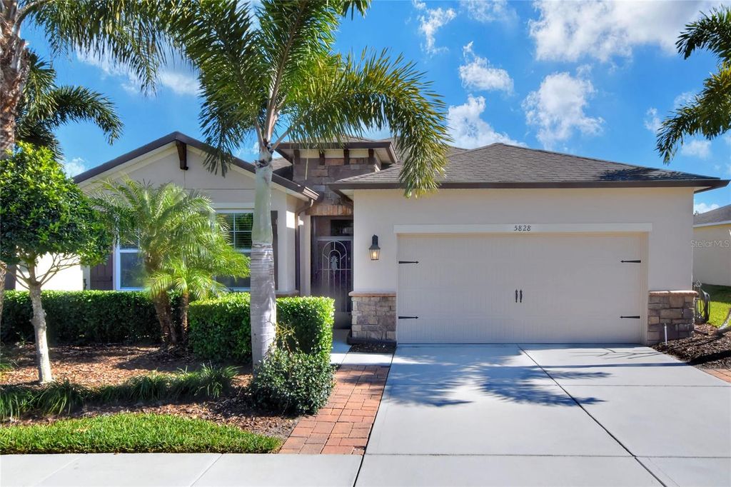 Image 1 of property listing at 5828 MARSH LANDING DRIVE, Winter Haven, FL 33881