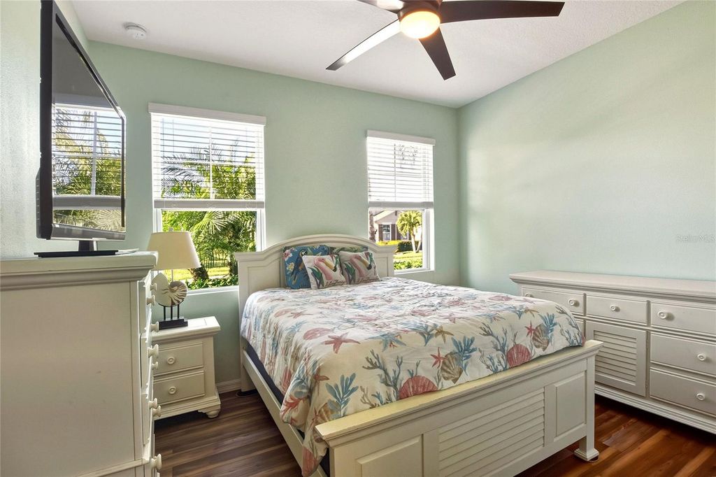 Image 11 of property listing at 5828 MARSH LANDING DRIVE, Winter Haven, FL 33881